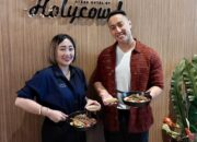 Holycow gandeng Chef Yuda Bustara hadirkan menu steak unik