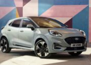 Mobil listrik Ford Puma Gen-E 2025 terlihat sedang diuji