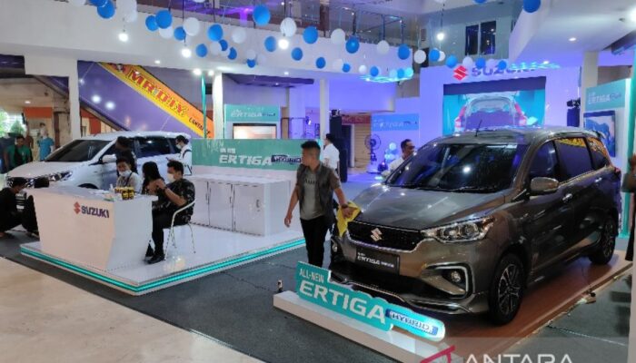 Penjualan Suzuki naik, didominasi mobil hybrid