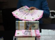 Rupiah naik seiring lingkungan ekonomi tunggu rilis data naiknya harga domestik