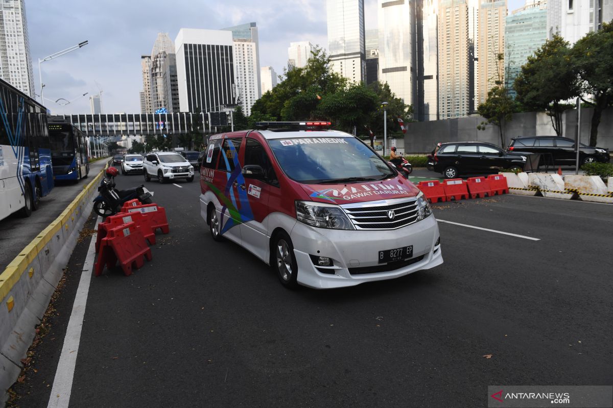 Jenis mobil yang mana yang disebutkan bebas melintas pada pada jalan ganjil genap